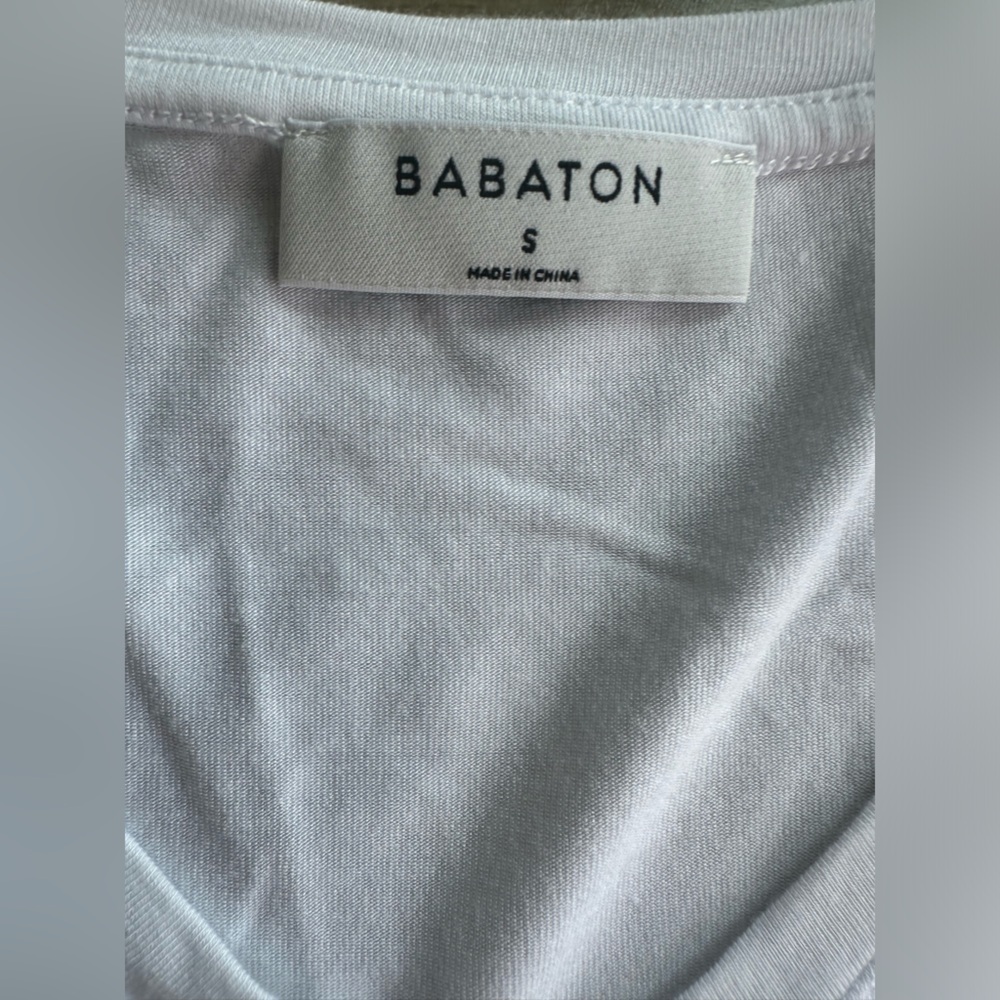 Babaton white crop top v neck size small - Picture 2 of 2